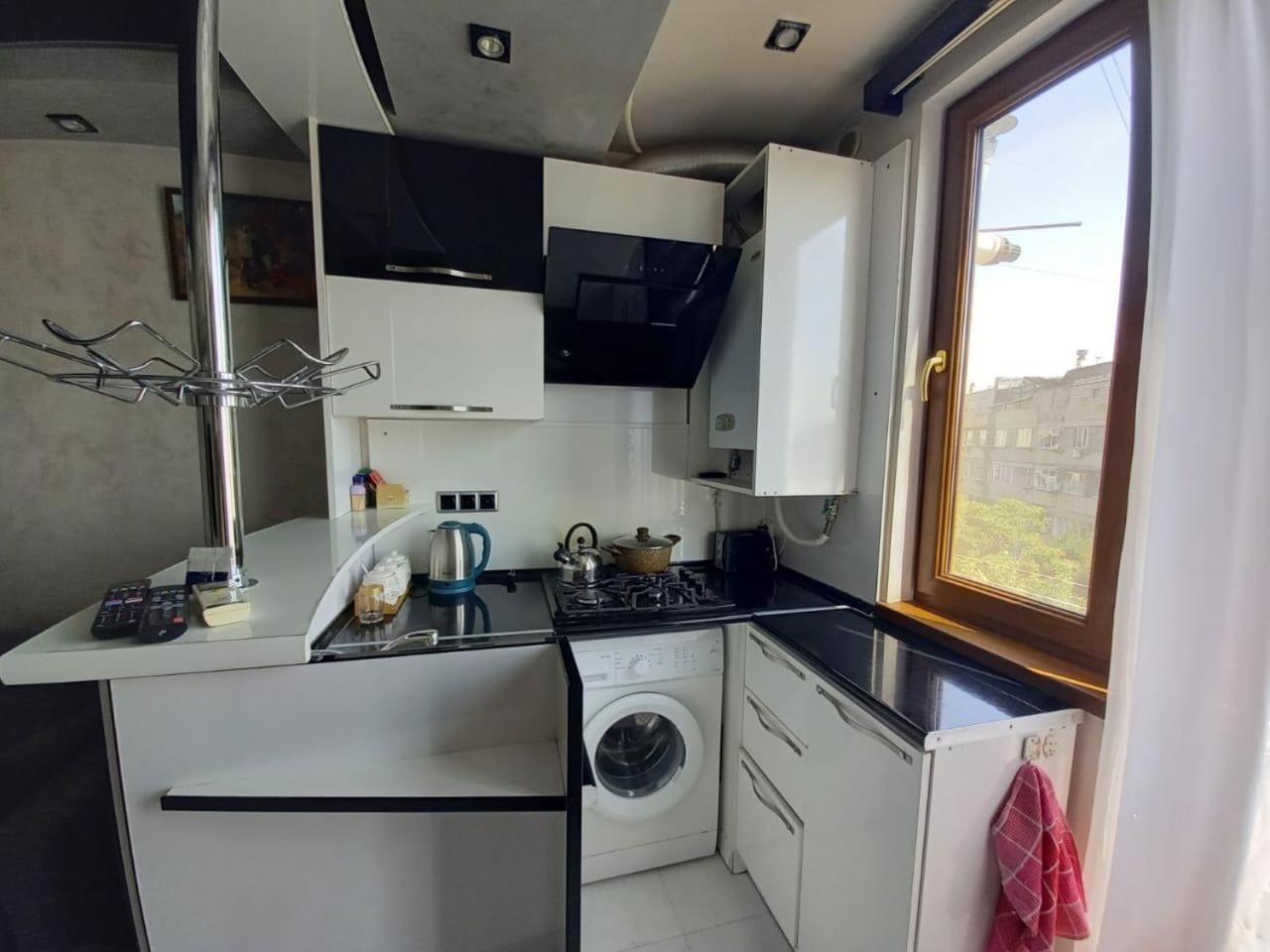 Gevorg'S Appartment 耶烈万 外观 照片